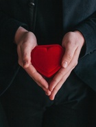 Футляр под набор украшений «Сердце», бархатный, 9×8.5 см, красный - Фото 6