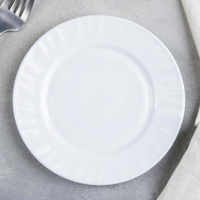 Тарелка пирожковая Доляна «Регал», d=15 см, стеклокерамика, цвет белый - Фото 1