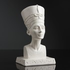 Фигура "Нефертити" белая 8х9,5х17см - Фото 1