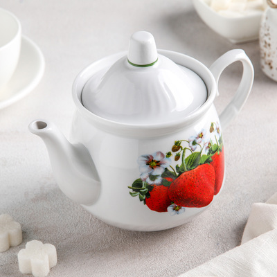 Чайник «Клубника», 550 мл