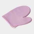 Рукавица для горячего Доляна «Ребрис», силикон, 22×17 см, цвет розовый - Фото 4