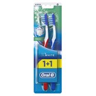 Зубная щётка Oral-B 3D White «Свежесть», средняя жёсткость, 1 + 1 шт. - Фото 1