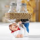 Набор для специй из стекла на подставке «Повар держит корзинки», 3 предмета: солонка 40 мл, перечница 40 мл, подставка, цвет МИКС - Фото 6