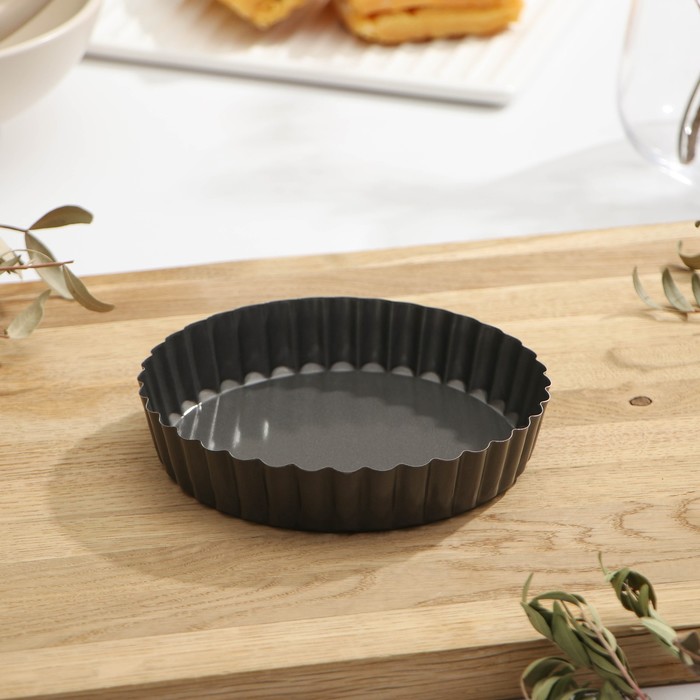 Форма для выпечки «Жаклин. Рифлёный круг», d=13,5 см, съёмное дно, антипригарное покрытие, цвет чёрный - Фото 1