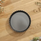 Форма для выпечки «Жаклин. Рифлёный круг», d=13,5 см, съёмное дно, антипригарное покрытие, цвет чёрный - Фото 2