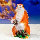 Садовая фигура "Белка стоящая с шишками" 25х20х14см - Фото 6