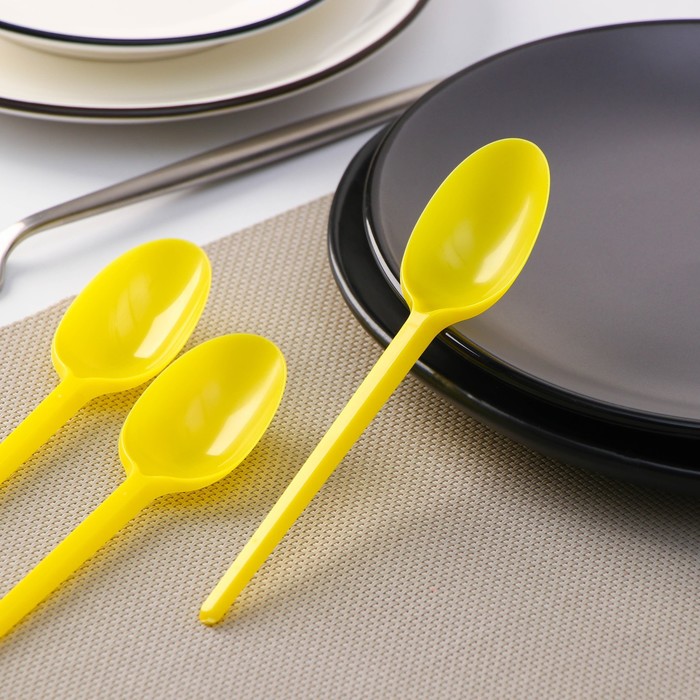 Набор пластиковых одноразовых столовых ложек, 16,5 см, 12 шт, цвет жёлтый - Фото 1