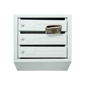 Ящик почтовый многосекционный, 3 секций, с задней стенкой, серый, дверка МИКС