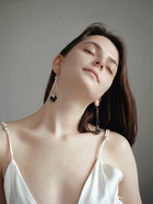 Серьги висячие со стразами «Капля с ромбом», цвет чёрный в розовом золоте, 7.2 см - Фото 6