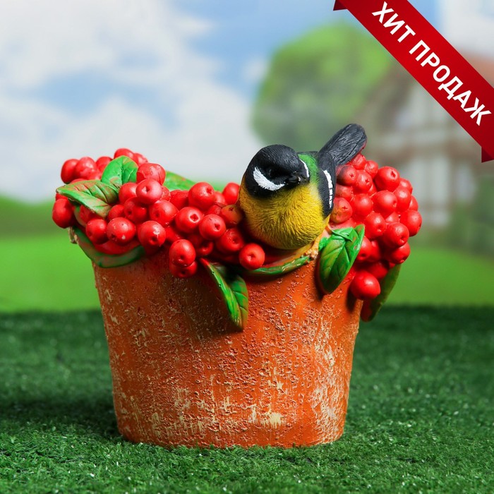 Фигурное кашпо "Птичка на шляпе с ягодами" 20х16см - Фото 1