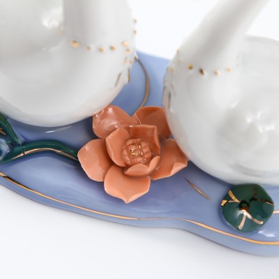 Фигурки керамика «Два лебедя в заводи с лотосом», 13 см