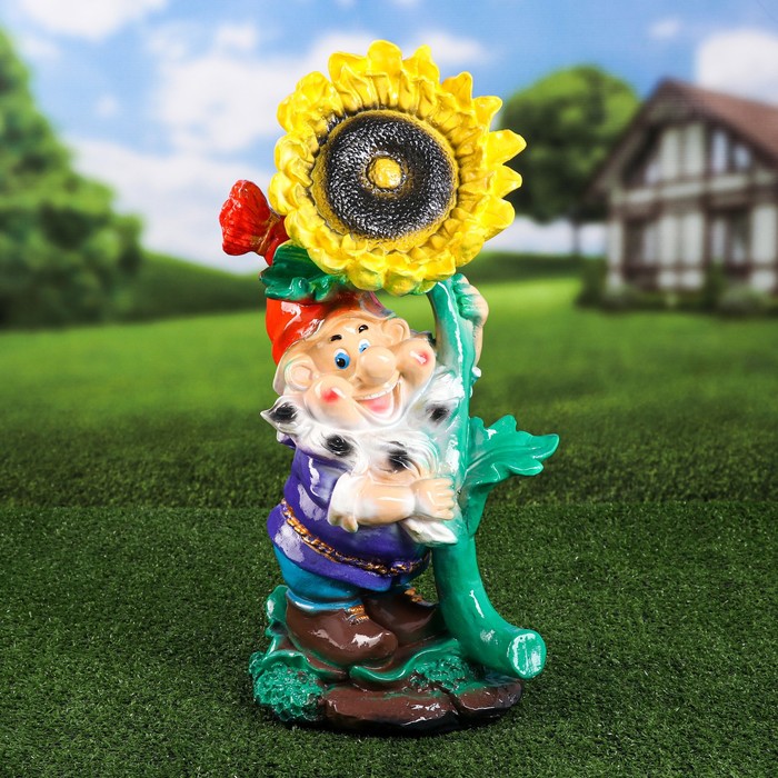 Садовая фигура "Гном с подсолнухом", жёлтый цвет, гипс, 54 см, микс - Фото 1
