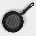 Сковорода «Хозяюшка», d=16 см, пластиковая ручка, антипригарное покрытие, алюминий, бордовая - Фото 4