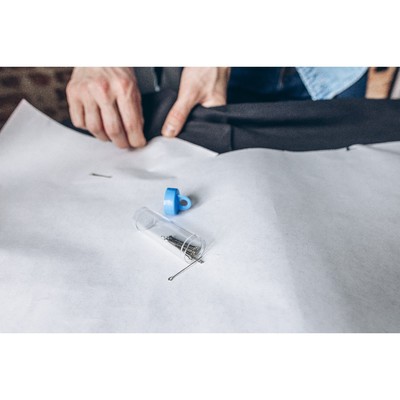 Игольница, 8×2.5×2.5 см, прозрачная, МИКС