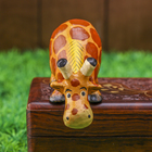 Сувенир «Жираф Стёпа подглядывает», 11×8×4.5 см, дерево - фото 57912248