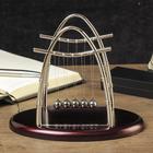 Маятник настольный антистресс «Шары Ньютона. Колыбель техно», овал, 10.5×18×13.5 см - Фото 2