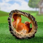 Садовая фигура из полистоуна «Белка в шишке», 25×20×14 см - Фото 3