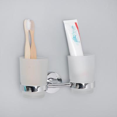 Держатель для зубных щёток настенный Accoona А11304, 2 стакана, стекло, хром