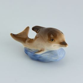 Сувенир «Дельфин», малый, 8×4×5 см, ручная работа, фарфор