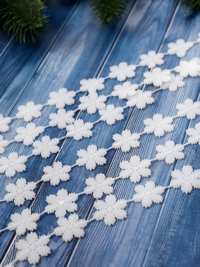 Бусы на ёлку «Снежинки», длина 1.8 м, белые - Фото 1