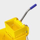 Тележка для уборки с отжимом и ведром, 20 л, жёлтая - Фото 3