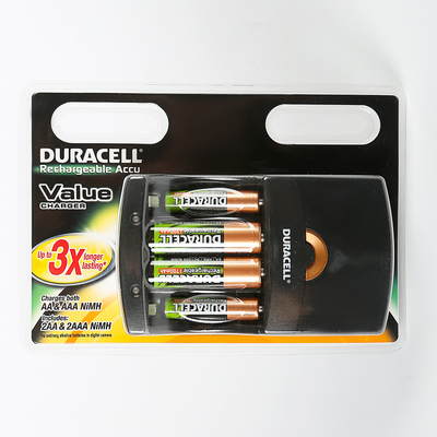 Зарядное устройство Duracell CEF14 + 2 аккумулятора AA 1700 мАч и 2 аккумулятора AAA 750 мАч