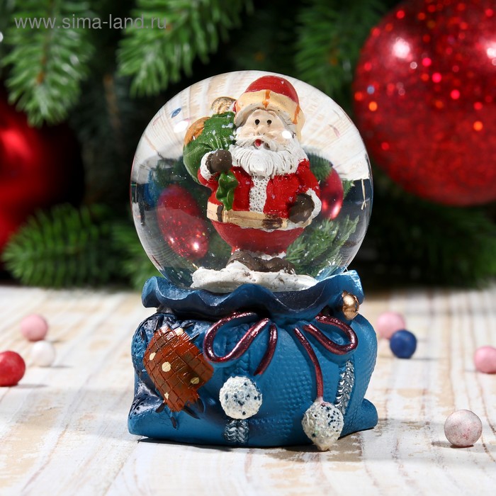 Сувенир полистоун водяной шар в форме мешка "Дед Мороз с мешком подарков" 7х5х5 см - Фото 1