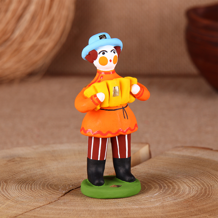 Дымковская игрушка "Мужик стоячий с гармошкой" - фото 1883265468