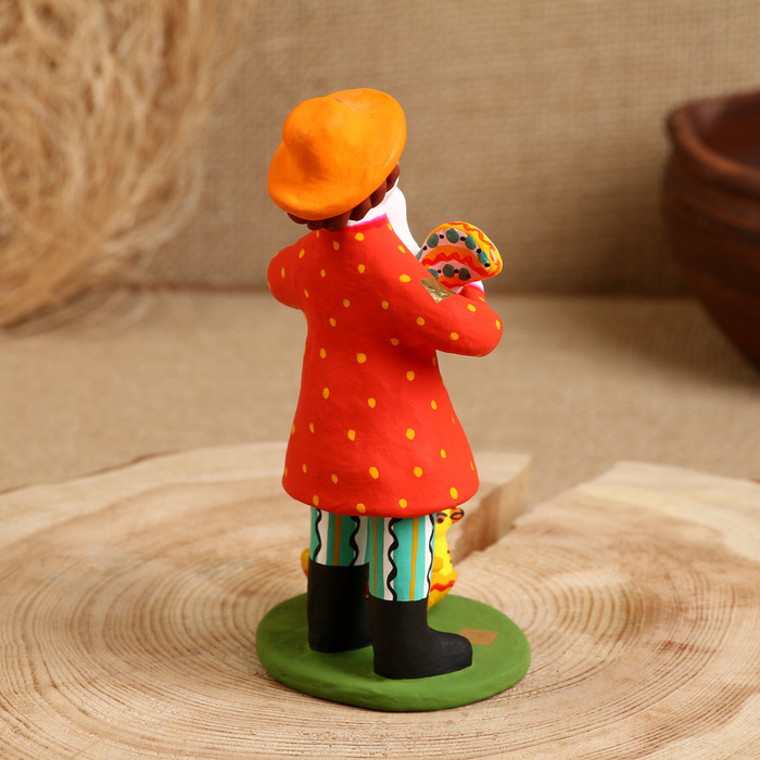 Дымковская игрушка "Мужик стоячий с уткой и утятами" - фото 1883265498