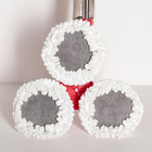 Швабра для мытья пола с распылителем Доляна, 3 насадки из микрофибры, металлическая ручка 122 см, цвет МИКС - Фото 2