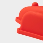 Форма для выпечки новогодняя Доляна «Ёлочка с гирляндой», силикон, 18×14.5×3.5 см, красная - Фото 4