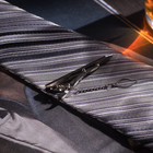 Зажим для галстука "Классический" перо со стразой, цвет серебристый - Фото 2