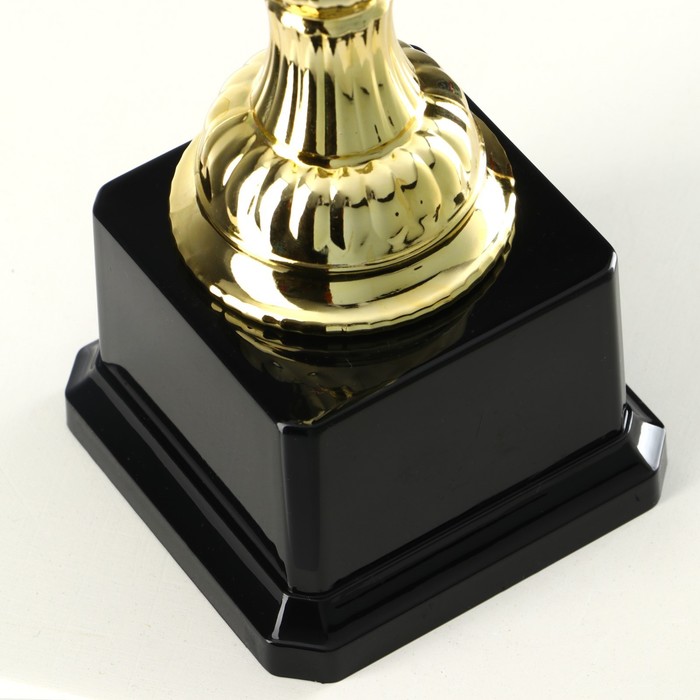 Кубок 068, наградная фигура, золото, подставка пластик, 25 x 8 x 7,5 см. - фото 1908280620