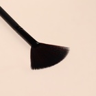 Кисть для макияжа, веерная, 16,5 (+/- 1) см, цвет чёрный - Фото 6