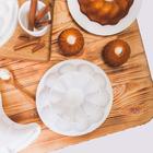 Форма для муссовых десертов и выпечки Доляна «Цветок», силикон, 21×7 см, цвет белый - Фото 5