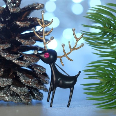 Брошь «Олень» мультяшный, цвет чёрный в золоте