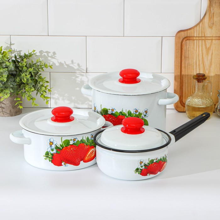 Набор посуды «Клубника садовая», 3 предмета: кастрюли 2/3,5 л; ковш с крышкой 1,5 л, индукция, цвет белый