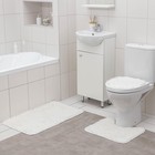 Набор ковриков для ванной и туалета Доляна «Плюшевый», 3 шт, 80×49 см, 40×49 см, 40×35 см, цвет белый - фото 10736902