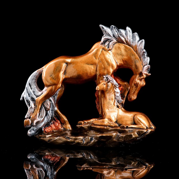 Статуэтка "Семья лошадей" бронзовый цвет, гипс, 30 см, микс - Фото 1