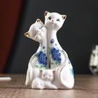 Сувенир керамика "Две кошки с котёнком" 13х8 см - Фото 1