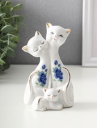 Фигурка керамика «Две кошки с котёнком», 13×8 см - Фото 1