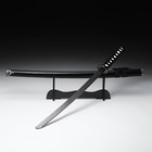 Сувенирное оружие "Катана Хизока" 100 см, клинок 60 см, чёрная, на подставке - фото 8641556