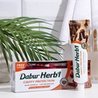 Набор Dabur Herb'l гвоздика: зубная паста, 150 г + зубная щётка - Фото 1