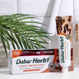 Набор Dabur Herb'l гвоздика: зубная паста, 150 г + зубная щётка