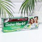 Набор Dabur Herb'l: гель зубной освежающий с мятой и лимоном, 150 г + зубная щётка - фото 24374157