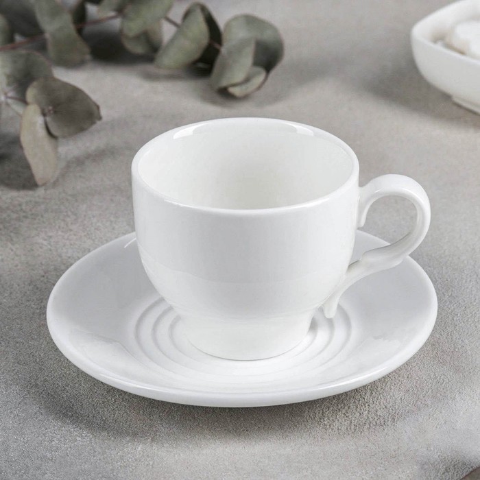 Набор фарфоровый чайный, 4 предмета: чашка 220 мл, 2 блюдца d=14 см, цвет белый - фото 1893620100