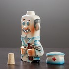 Штоф фарфоровый «Врач», 0.35 л, в упаковке книге - Фото 3