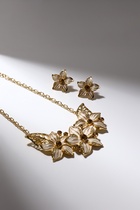 Набор 2 предмета: серьги, колье «Цветы», цвет молочный в золоте, 45 см - Фото 2