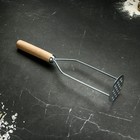 Толкушка с деревянной ручкой "Ретро", 26 см - Фото 1