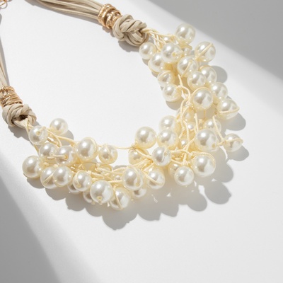 Колье «Вдохновение» шар №12.14, бело-бежевое в золоте, L=50 см